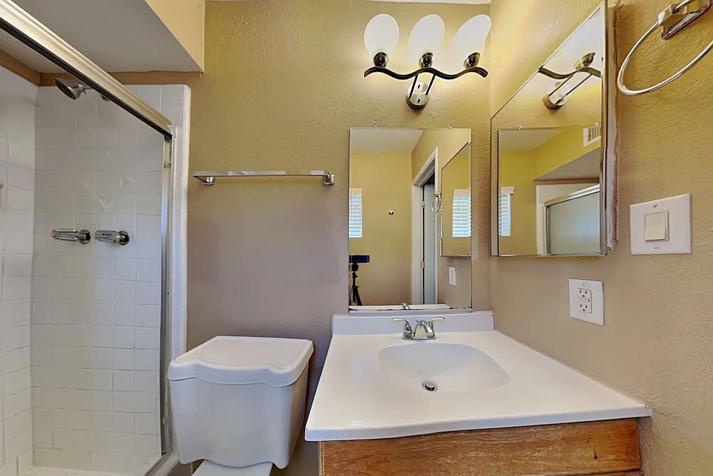 5209 W Sandra Ter photo 5