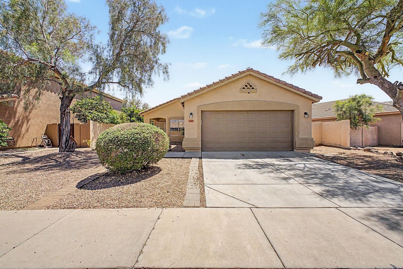 7043 W Phelps Rd Peoria, AZ 85382 photo 2