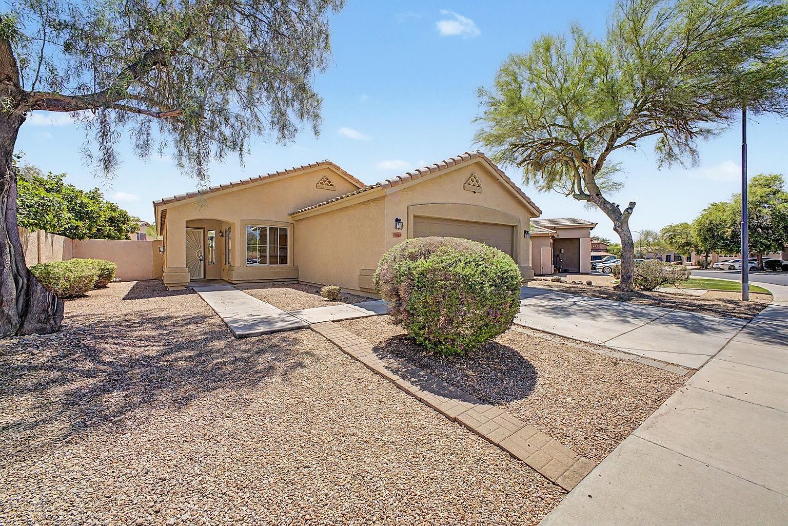 7043 W Phelps Rd Peoria, AZ 85382 photo 4