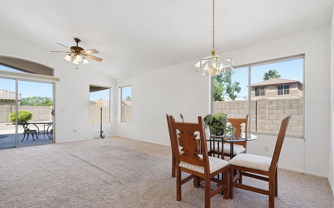 16492 N 69th Dr photo 3