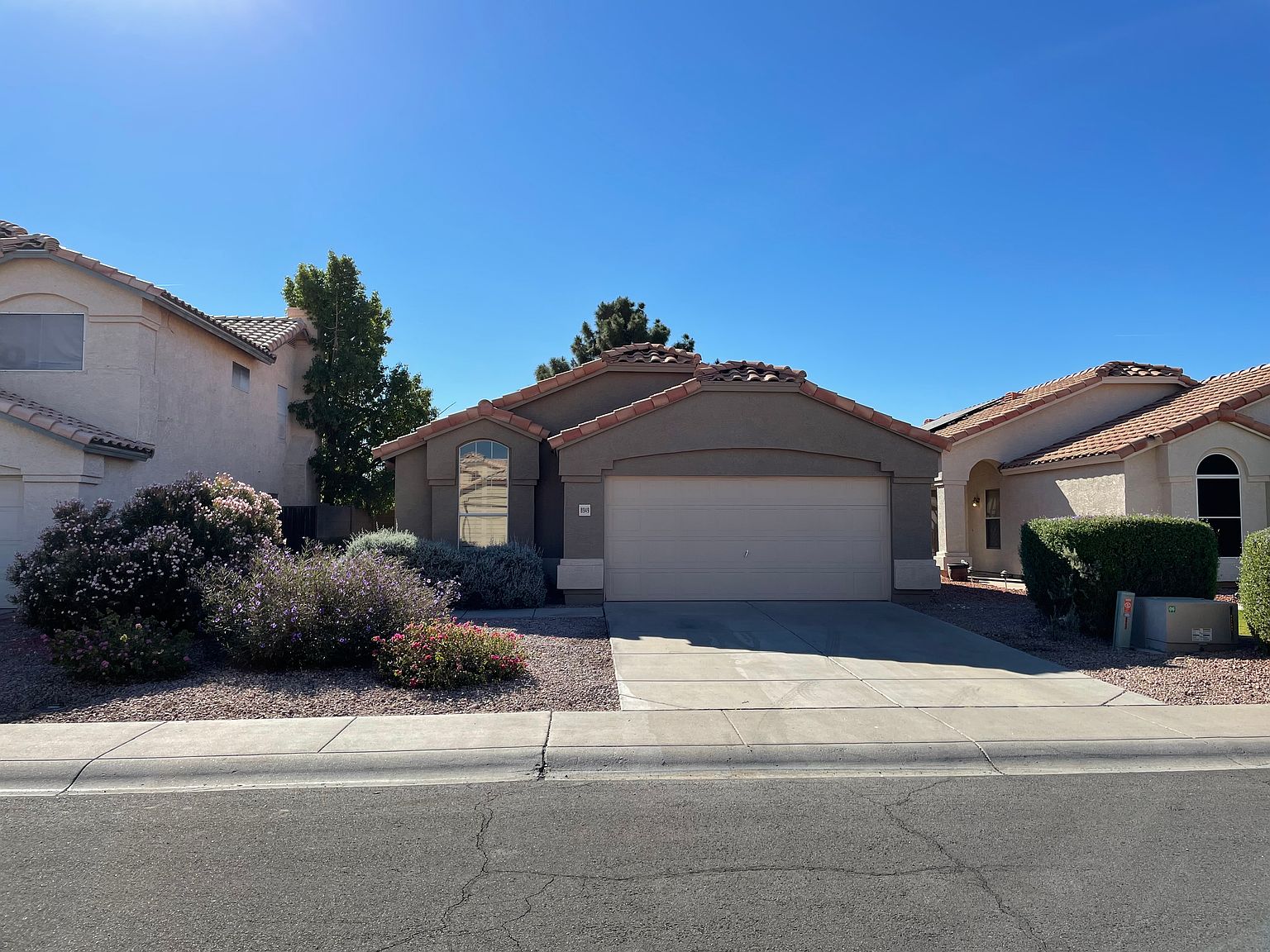 8949 W Kathleen Rd