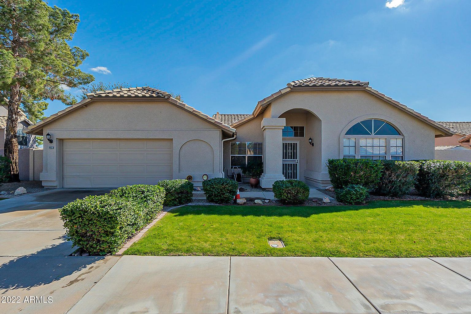 9023 W Lisbon Ln Peoria, AZ 85381 photo 2