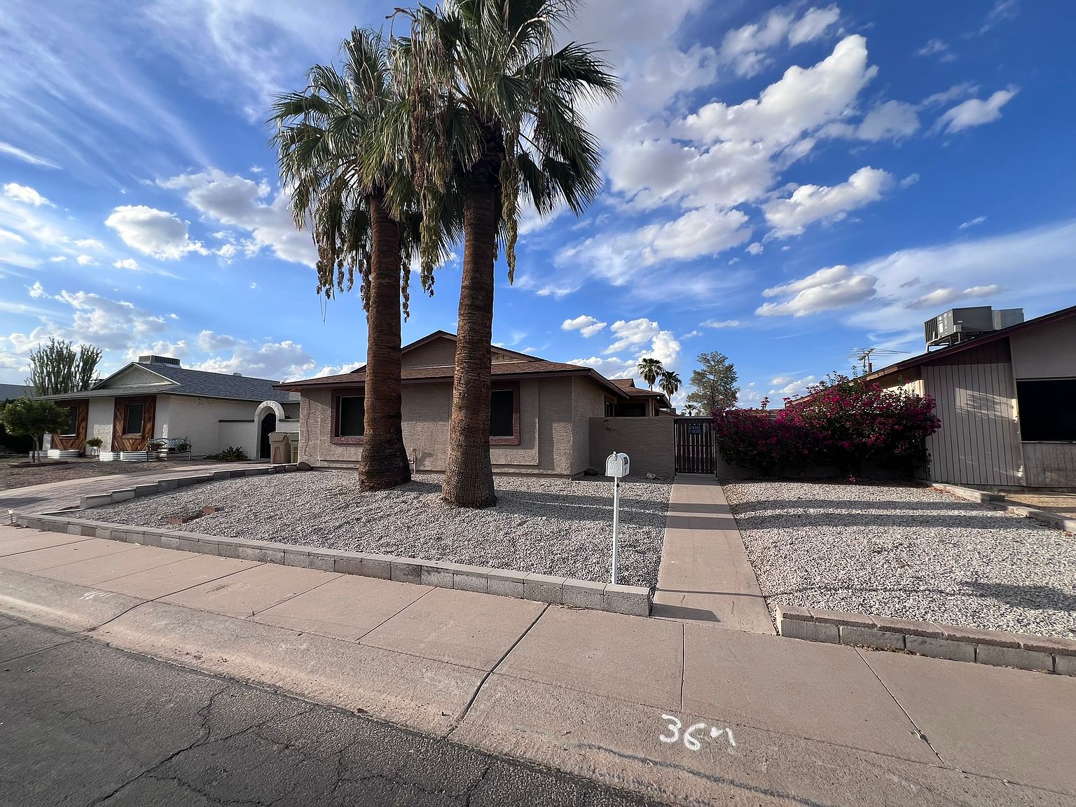 5232 W Mauna Loa Ln Glendale, AZ 85306 photo 2