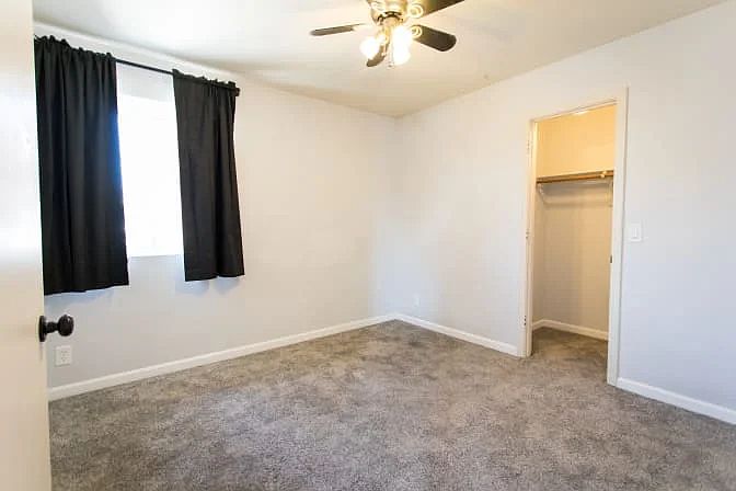 7550 W Surrey Ave photo 2