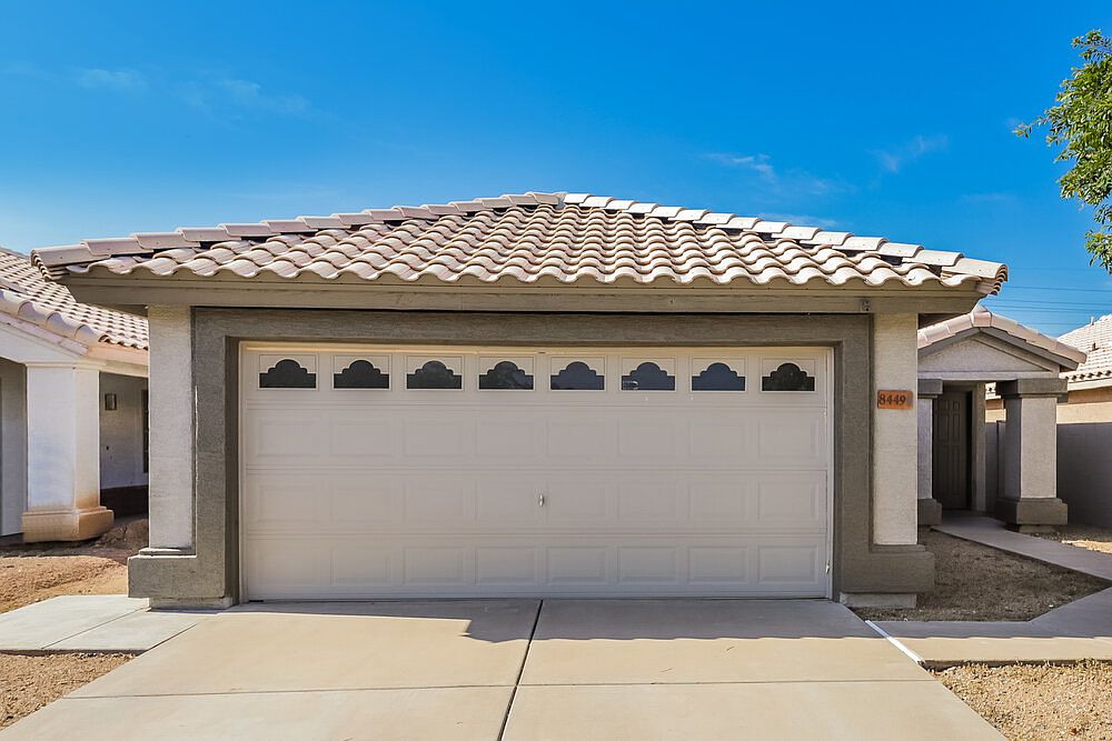 8449 W Wethersfield Rd Peoria, AZ 85381 photo 2