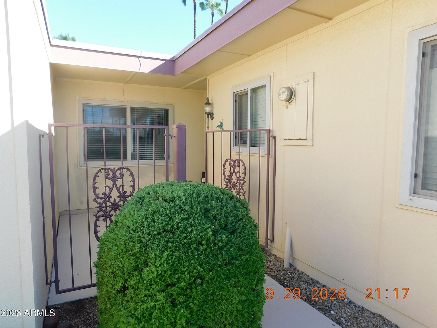 13702 N 98th Ave photo 3