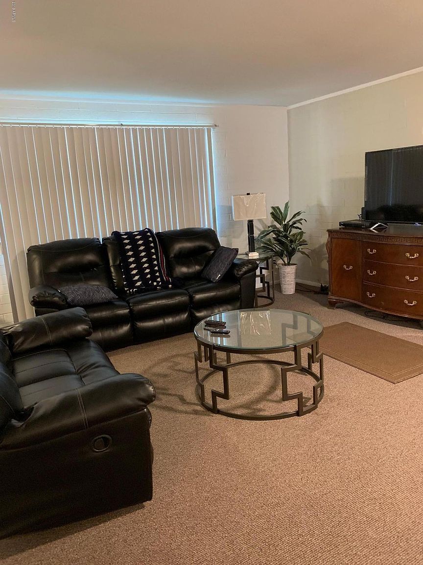 10654 W Alabama Ave Sun City, AZ 85351 photo 4
