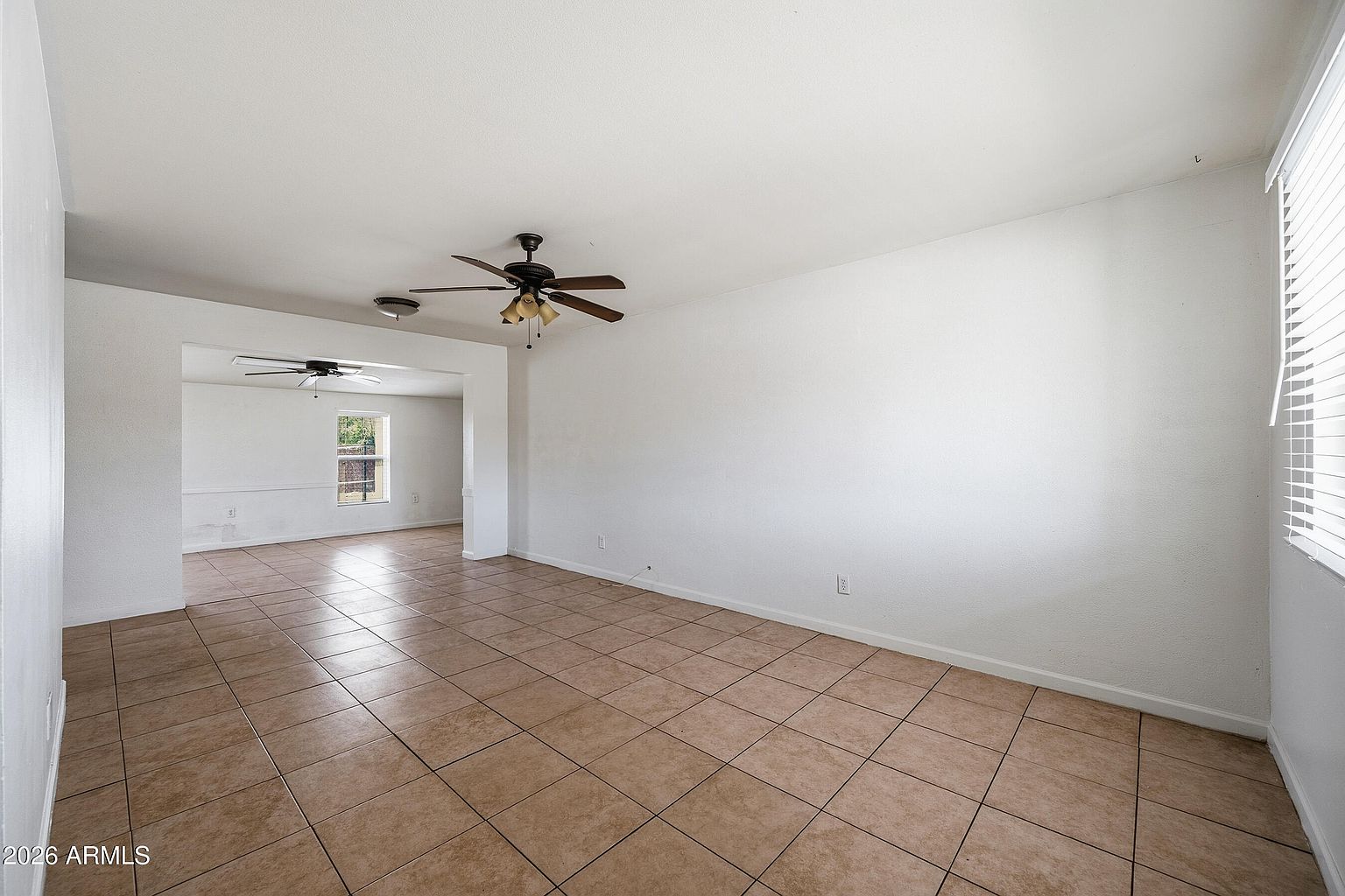12422 N Cherry Hills Dr E Sun City, AZ 85351 photo 4