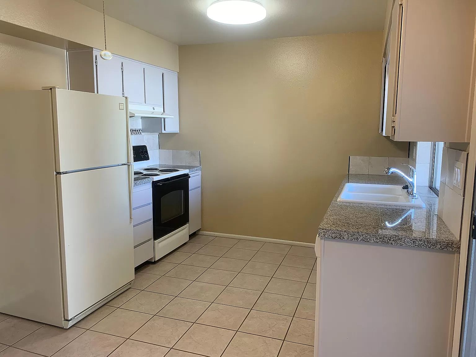 10620 W Coggins Dr photo 5