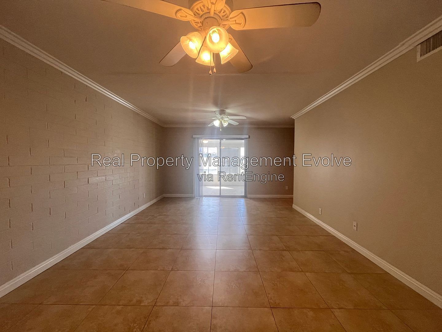 12076 N Pebble Beach Dr Sun City, AZ 85351 photo 3