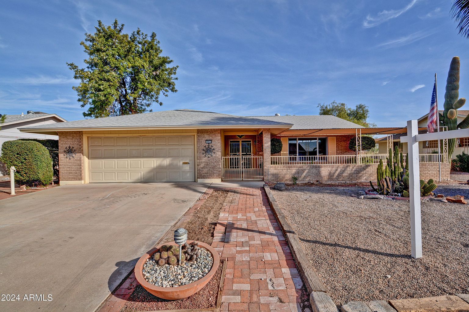 10933 W Tropicana Cir photo 2