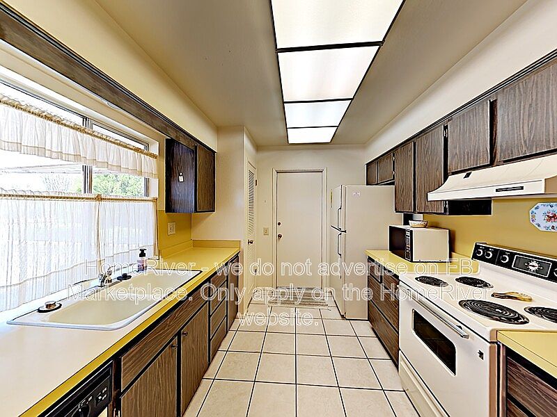 10413 W Oak Ridge Dr photo 3