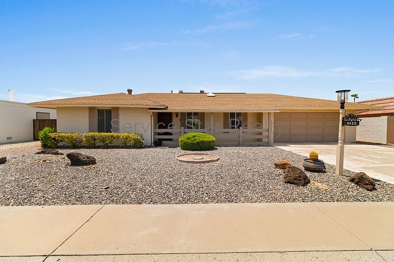 9425 W Rolling Hills Dr Sun City, AZ 85351 photo 3