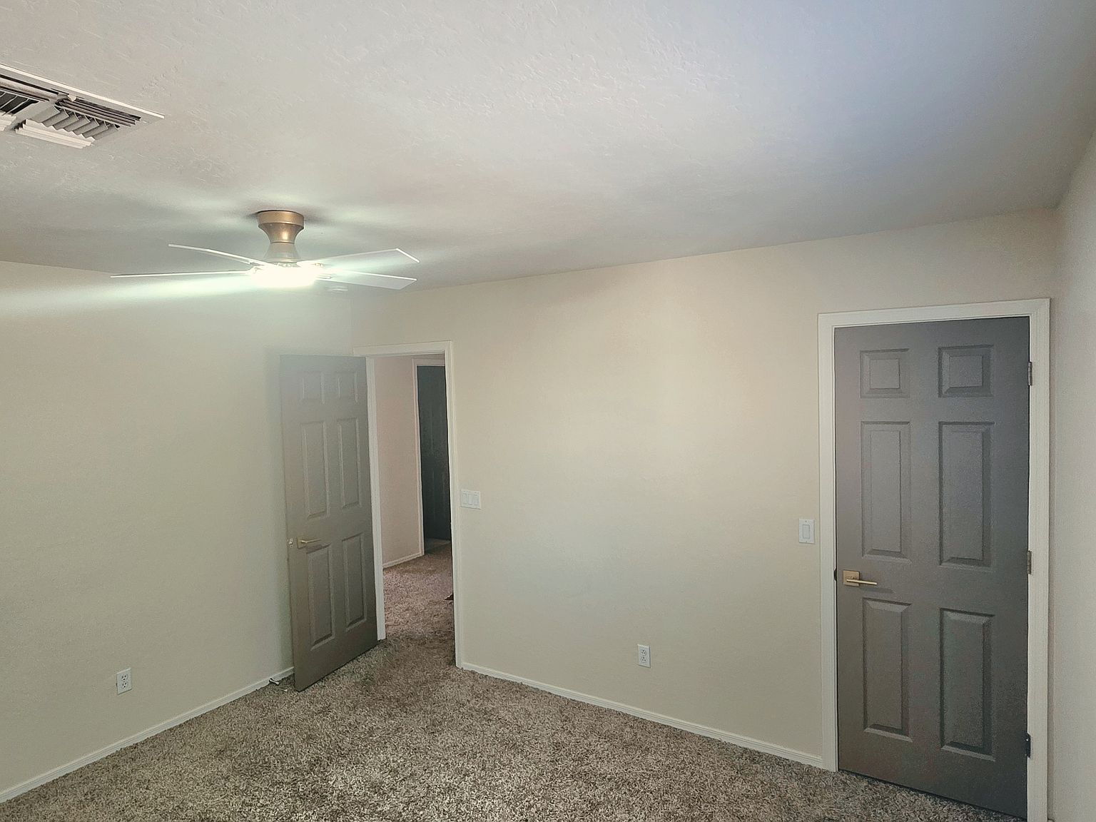 6782 W Rowel Rd photo 2