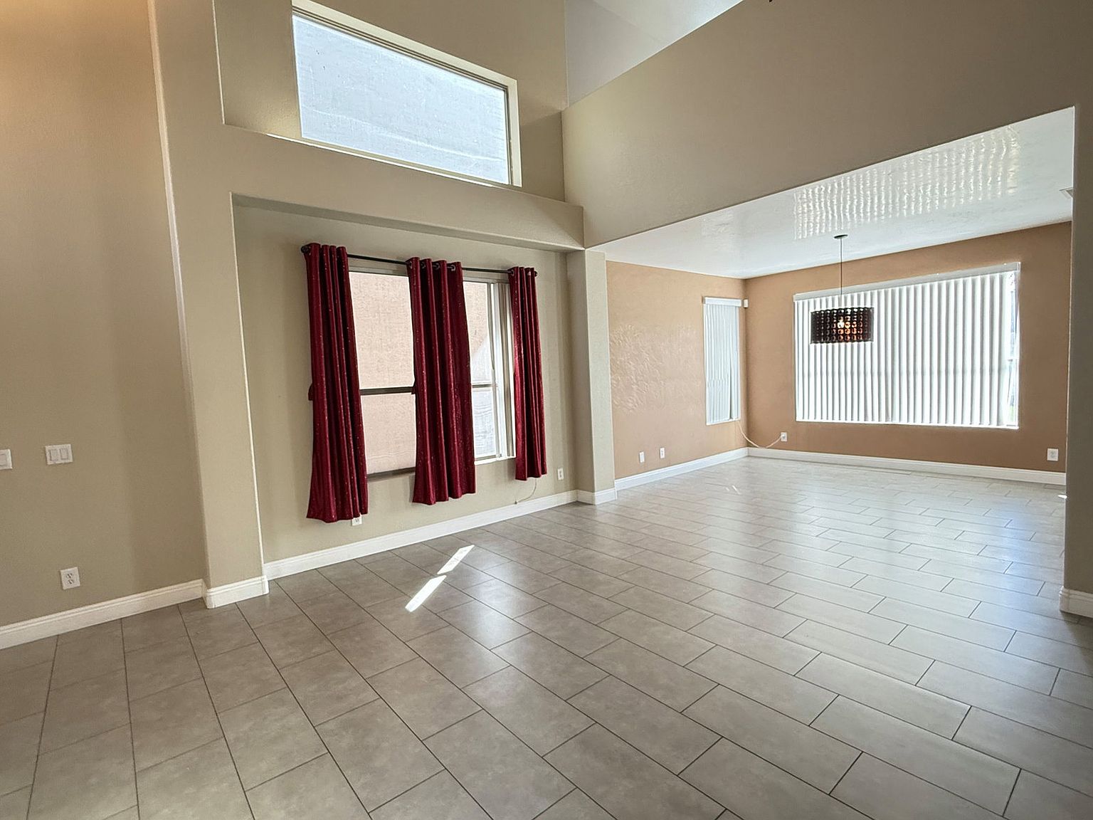 6425 W Desert Hollow Dr Phoenix, AZ 85083 photo 5