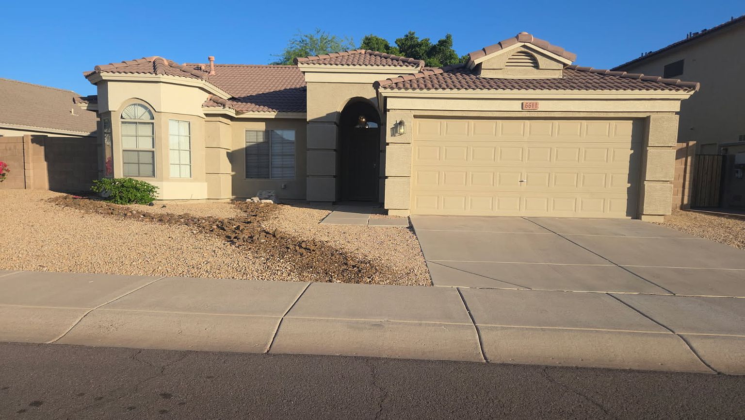 6611 W Lariat Ln photo 2