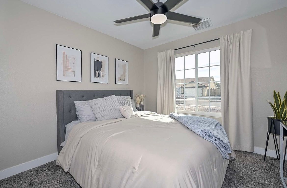 3918 W Calle Lejos photo 5