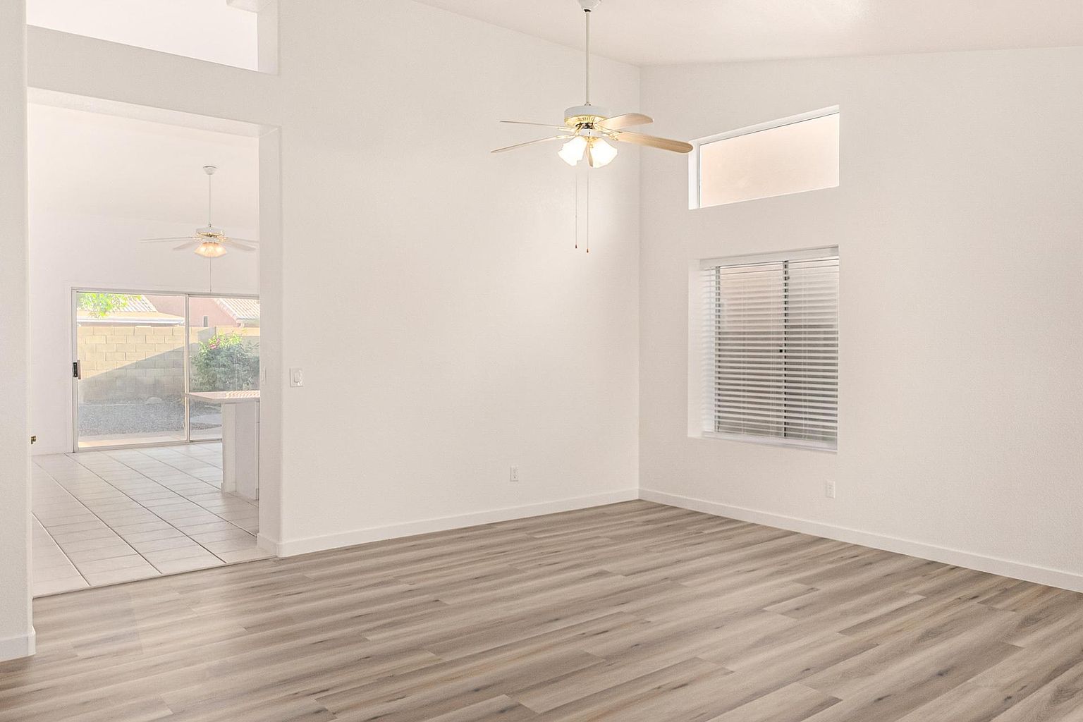 4111 W Camino Vivaz photo 2