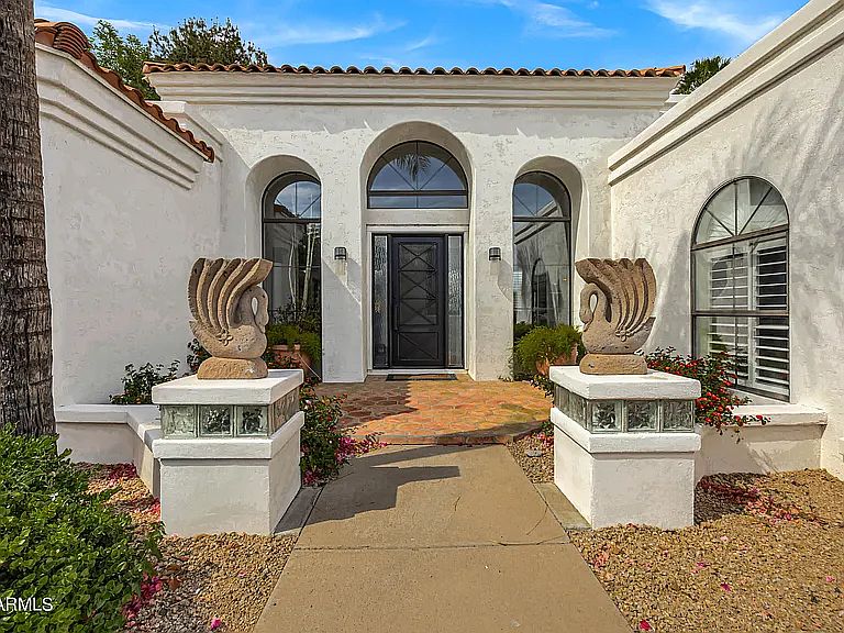 4618 W Park View Cir photo 2