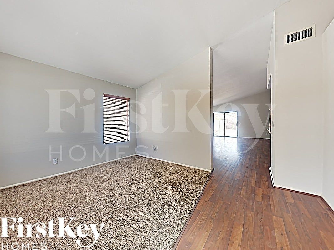 3167 W Foothill Dr Phoenix, AZ 85027 photo 4