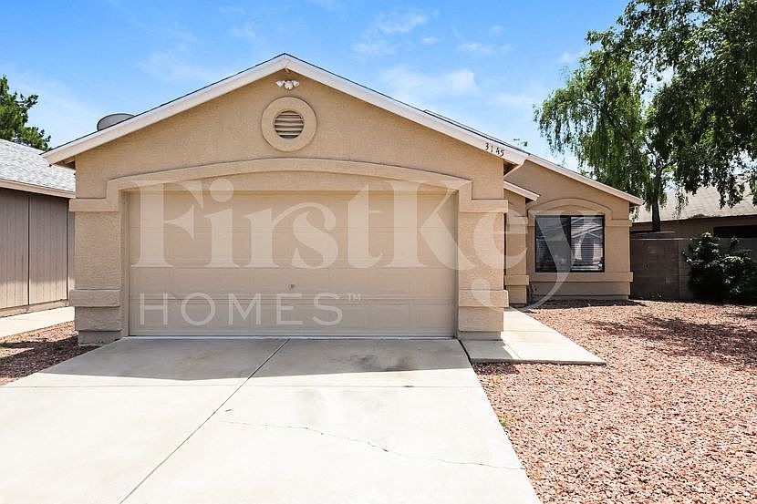 3145 W Crest Ln Phoenix, AZ 85027 photo 2
