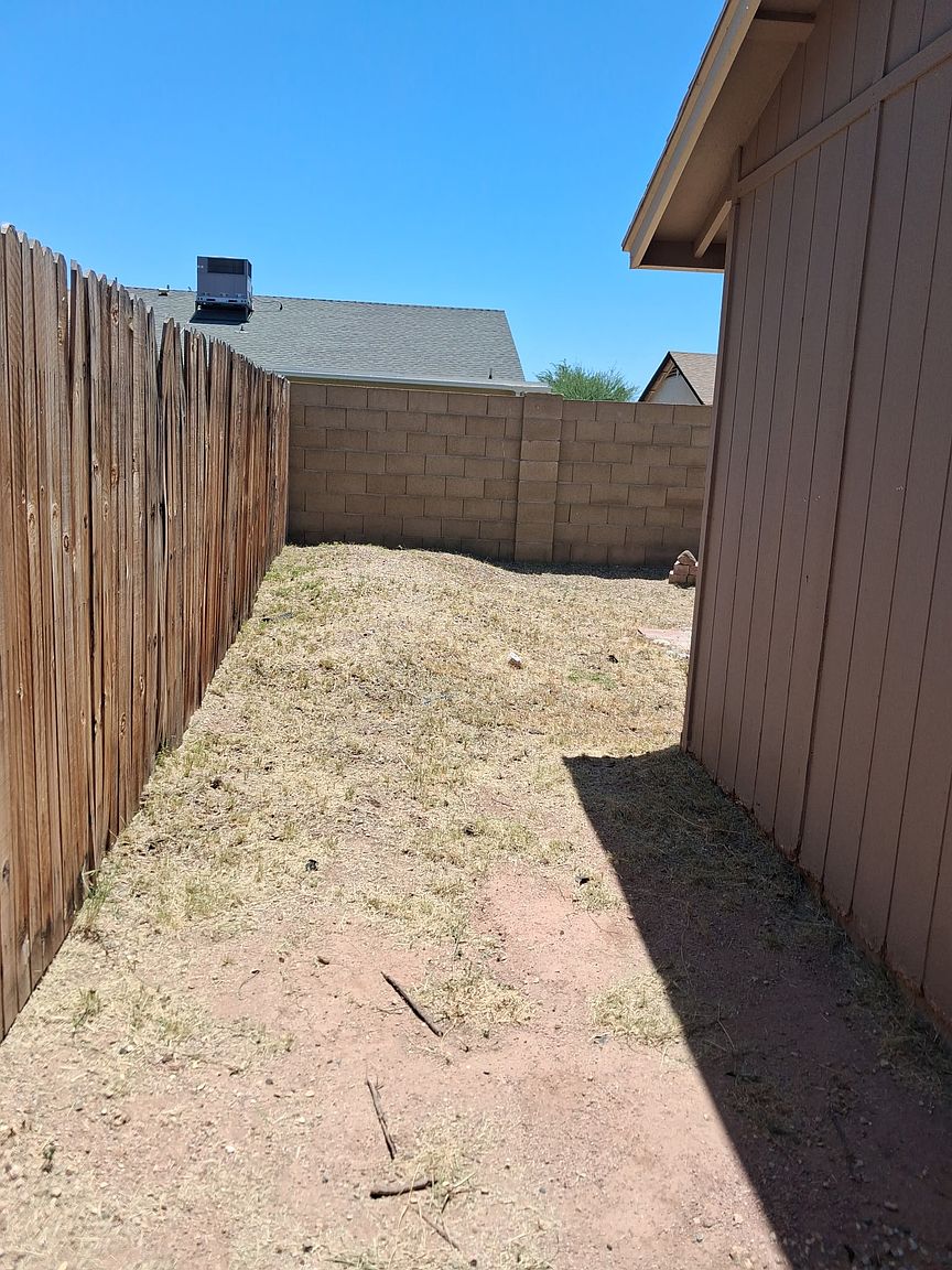 3025 W Irma Ln photo 4