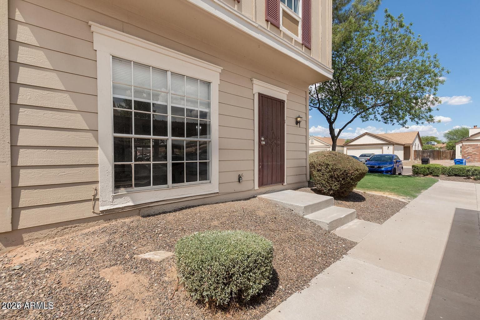 3320 W McRae Way Phoenix, AZ 85027 photo 2