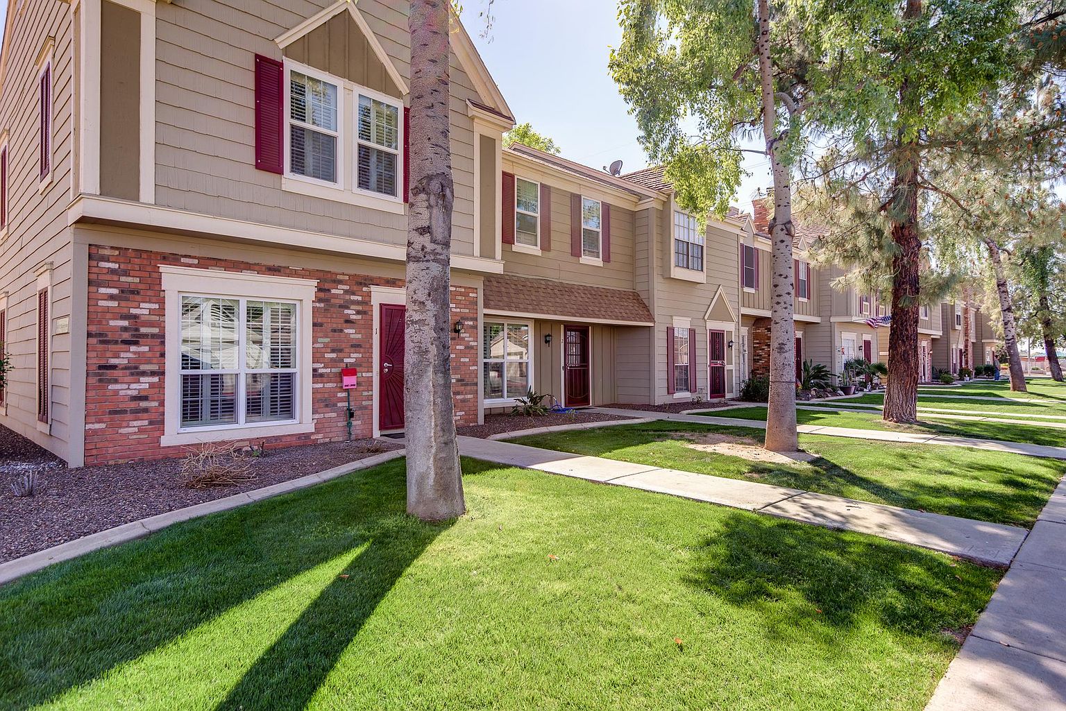3431 W Kimberly Way photo 2