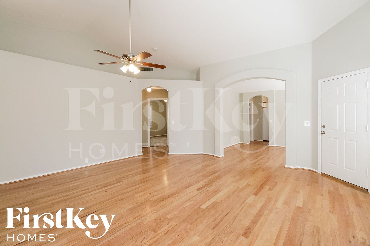 20442 N 38th Dr photo 4