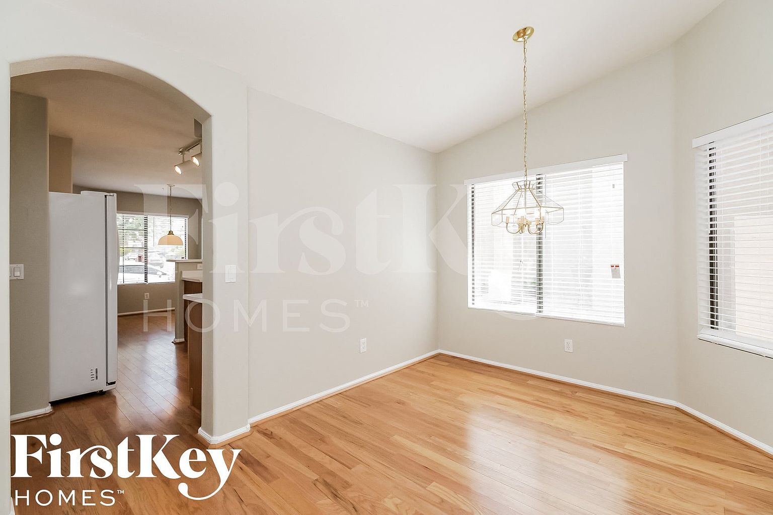 20442 N 38th Dr photo 5