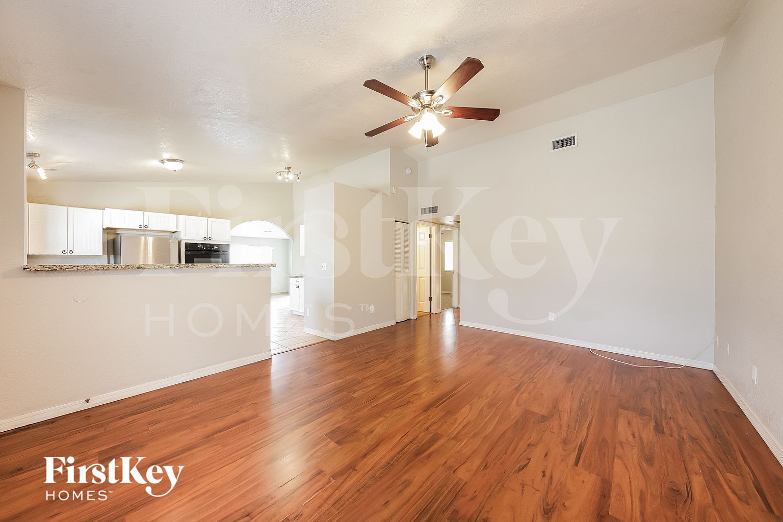 4745 W Morrow Dr photo 2