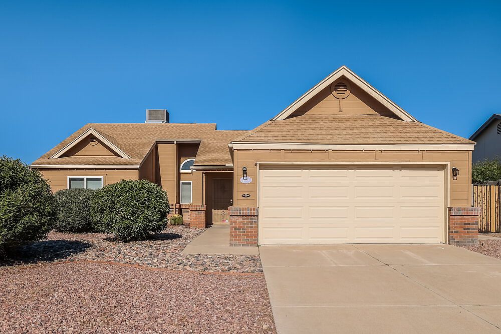 4814 W McRae Way Glendale, AZ 85308 photo 2