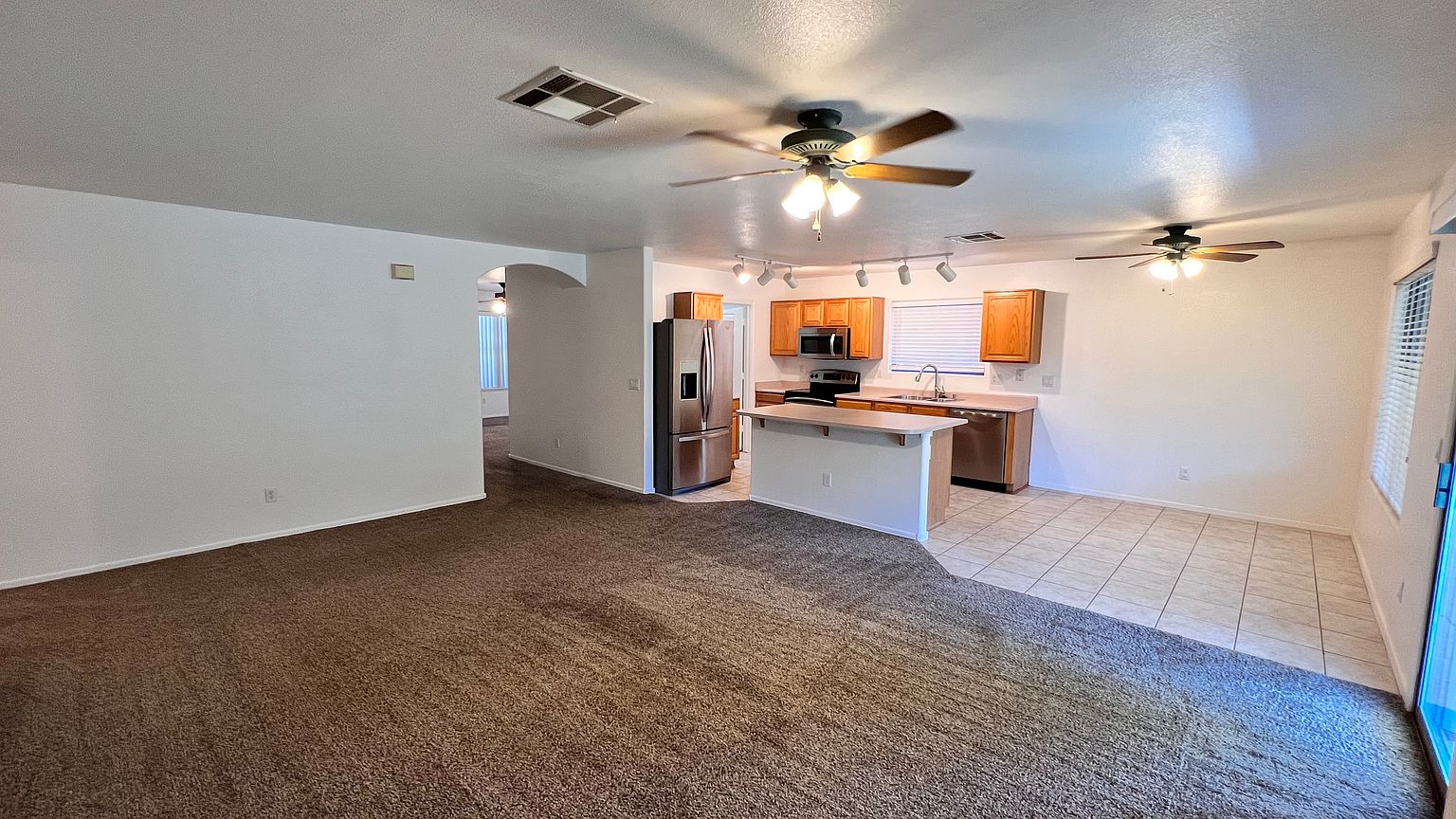 3041 W Horsham Dr photo 5