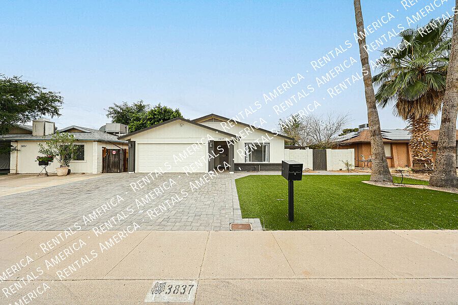3837 W Acapulco Ln Phoenix, AZ 85053 photo 5