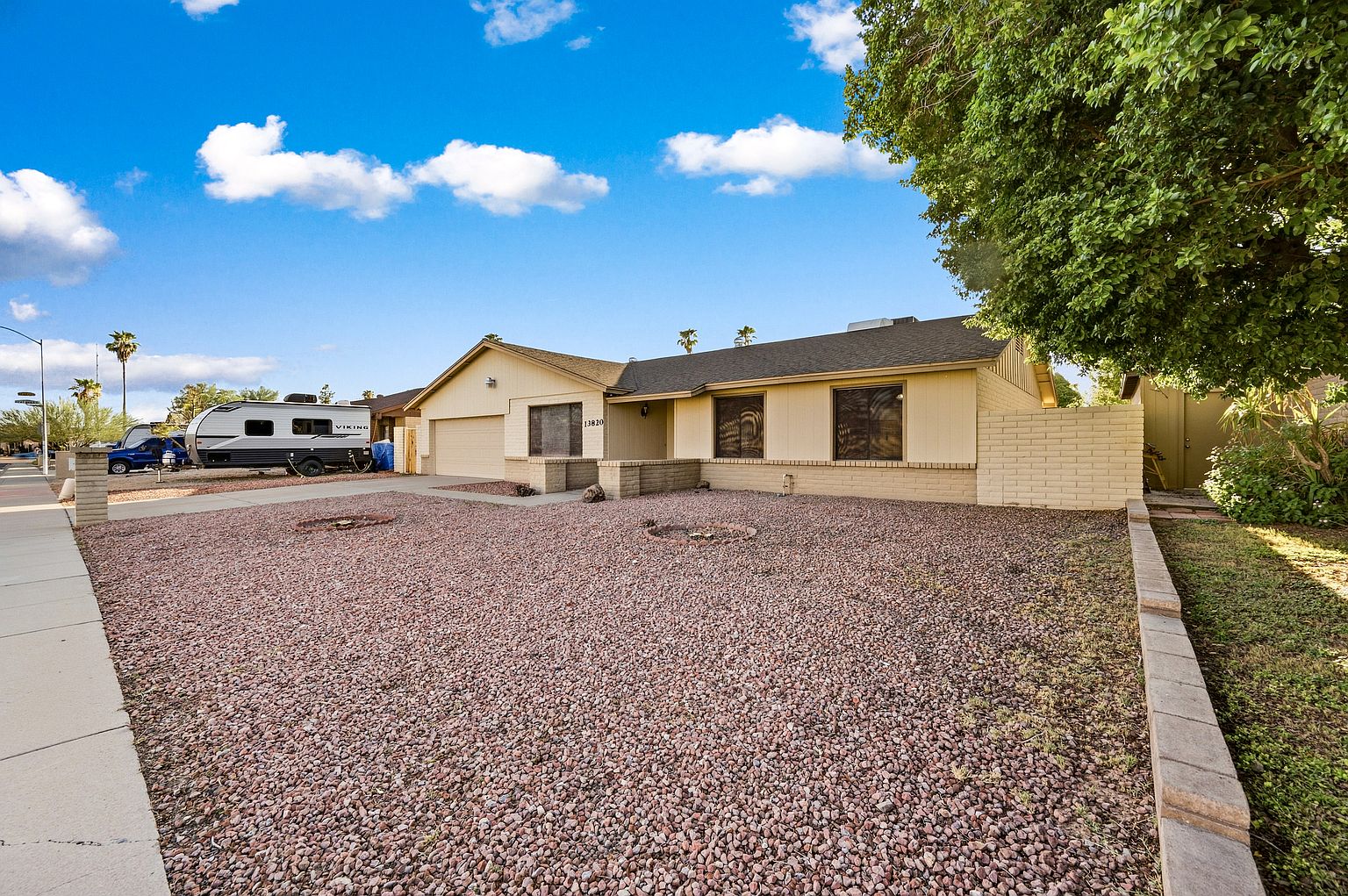 13820 N 39th Ln photo 4