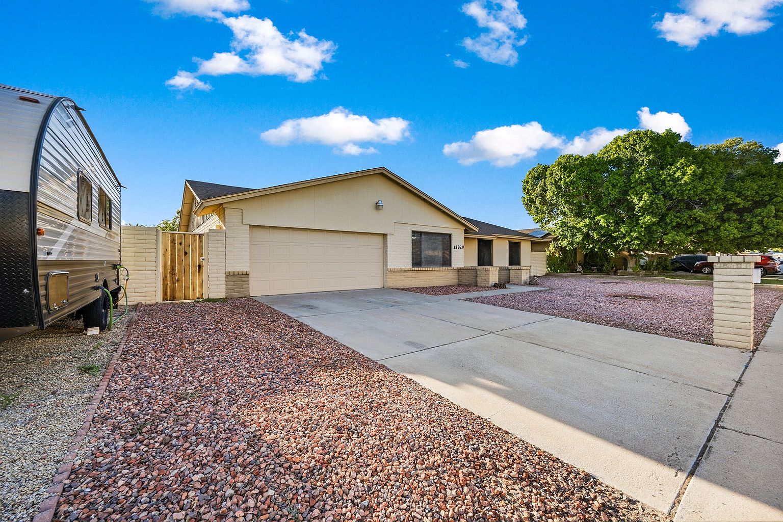 13820 N 39th Ln photo 3