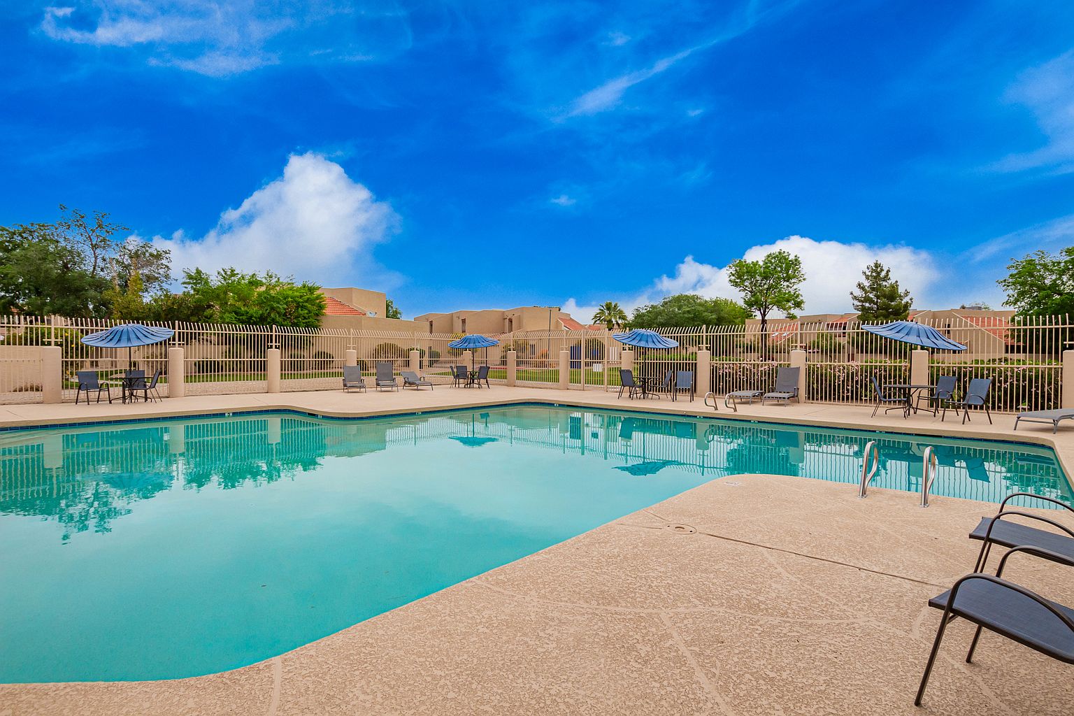 4124 W Calavar Rd photo 2