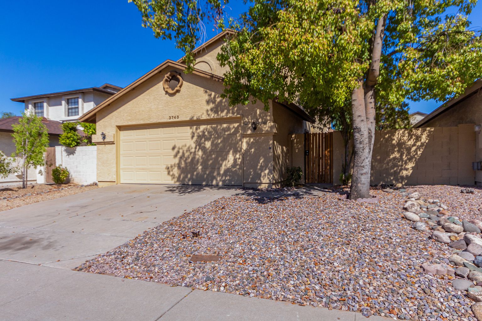 3748 W Carol Ann Way photo 3