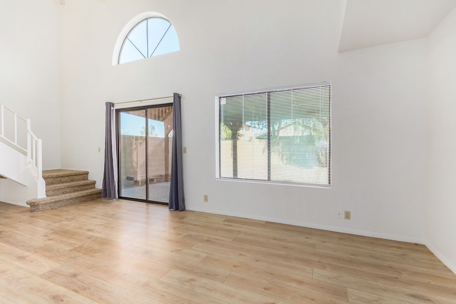 3748 W Carol Ann Way photo 5