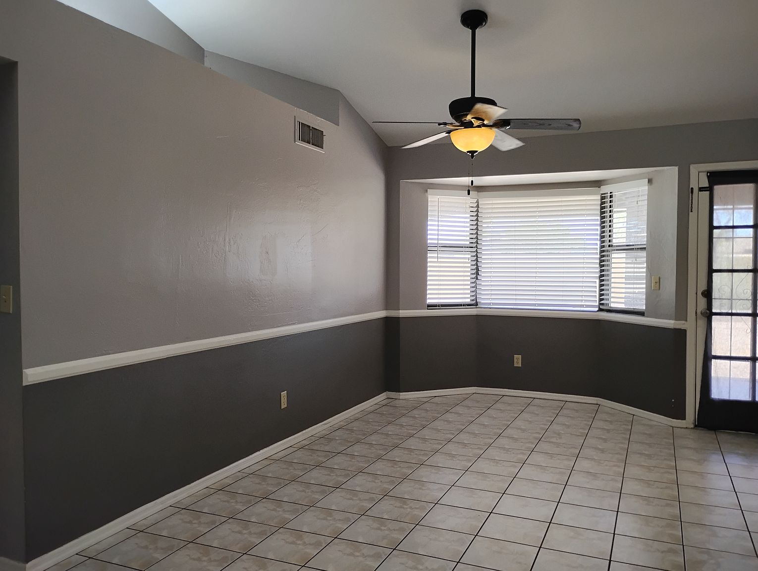 3818 W Juniper Ave photo 2