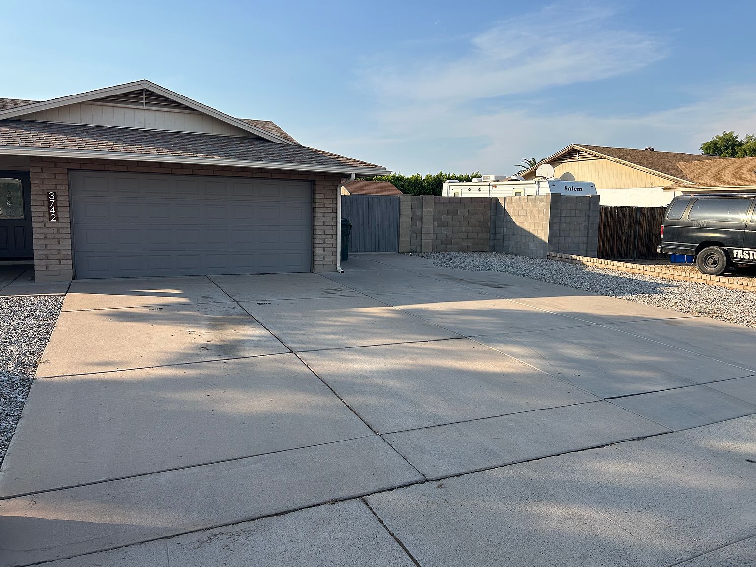 3742 W Sandra Ter photo 2