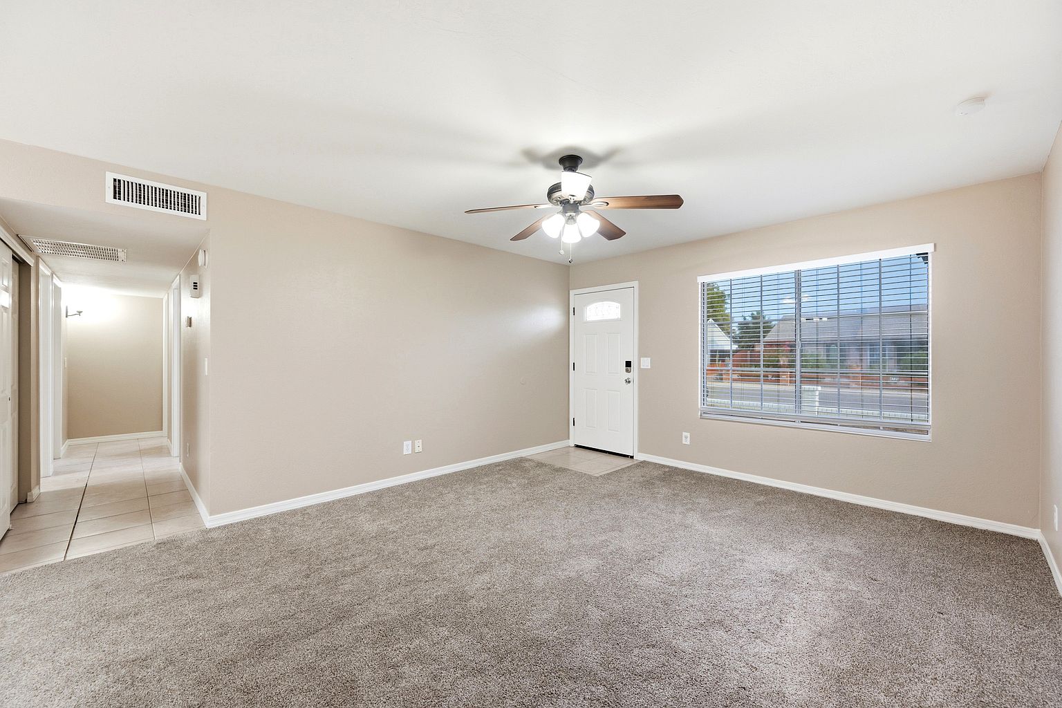 4726 W Wagoner Rd photo 2