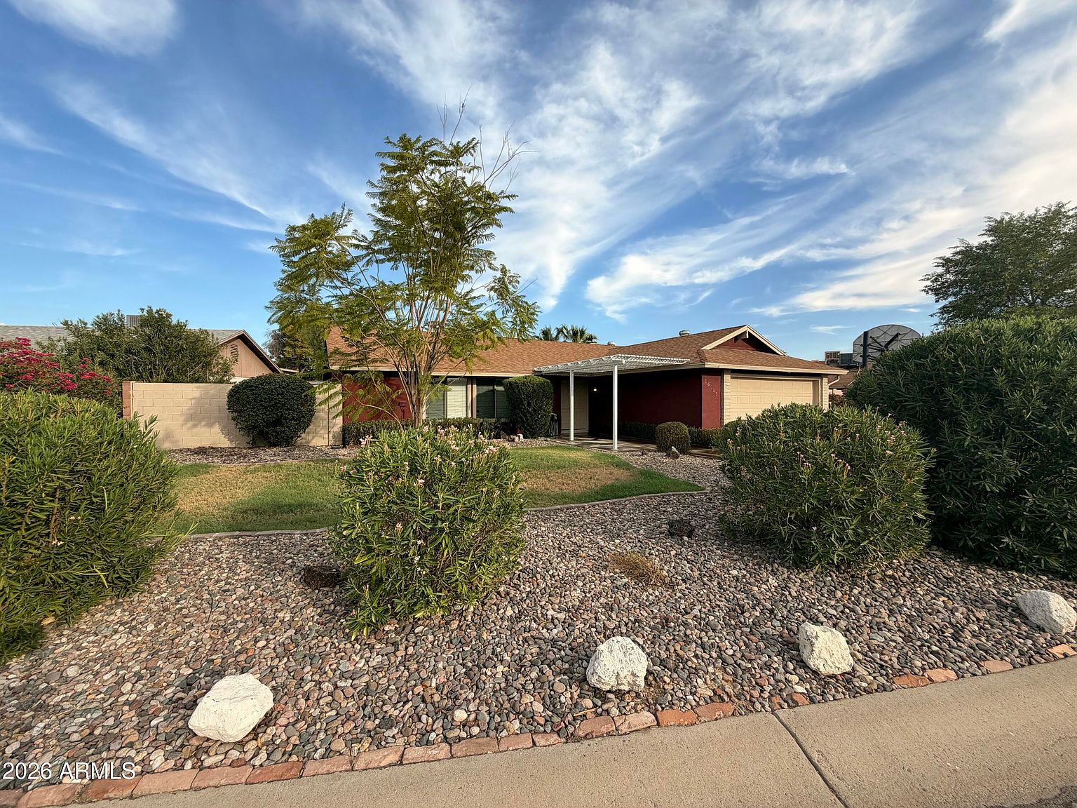 16015 N 47th Dr photo 4