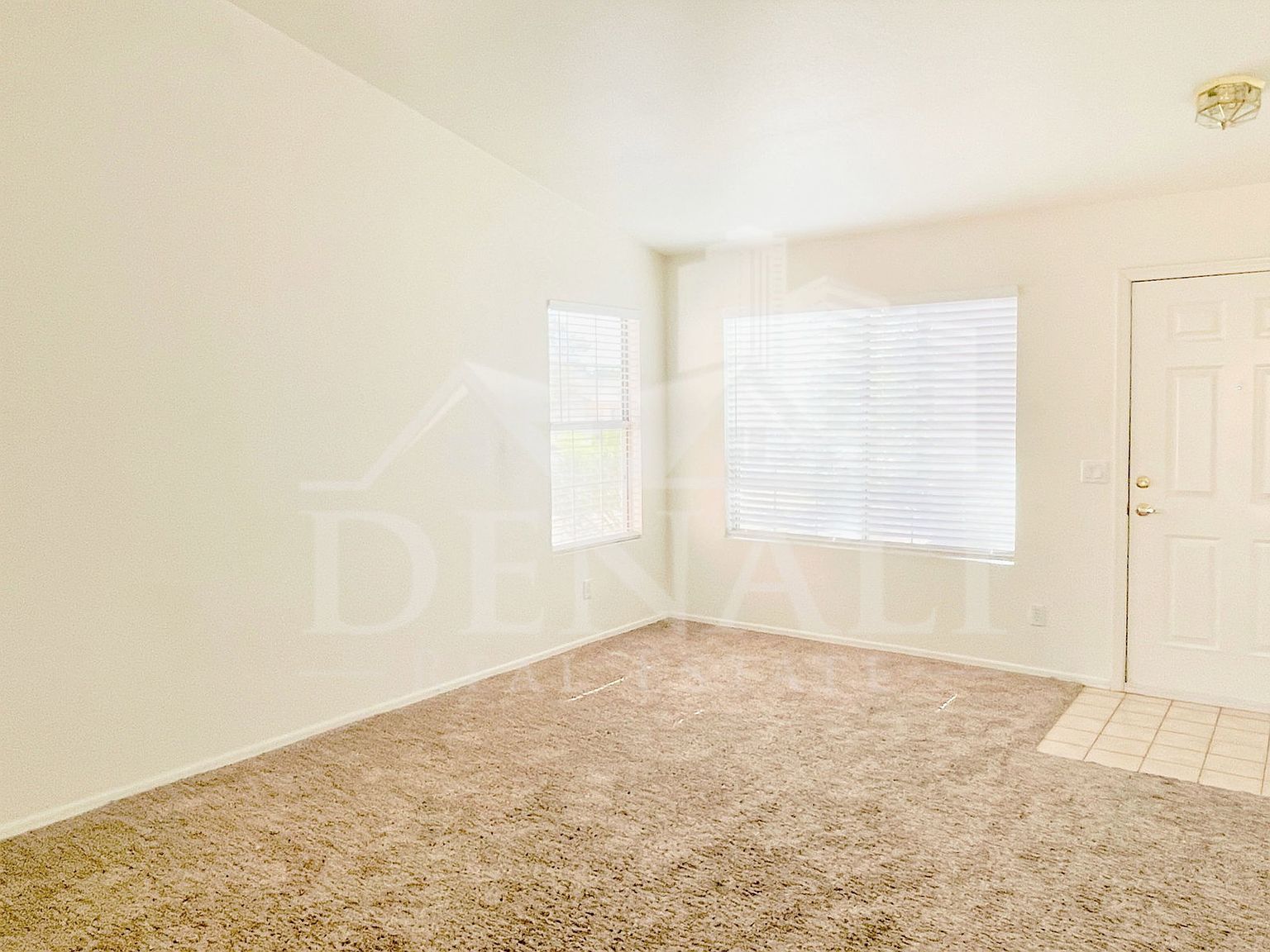 16001 N 50th Ave Glendale, AZ 85306 photo 5