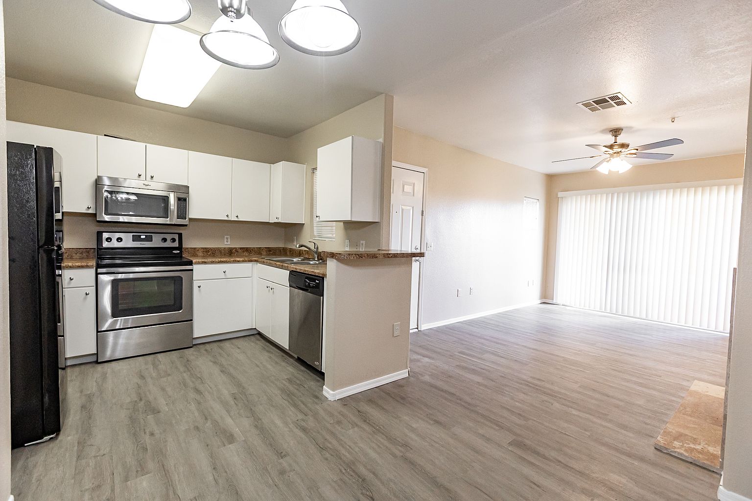 1295 N Ash St Gilbert, AZ 85233 photo 3