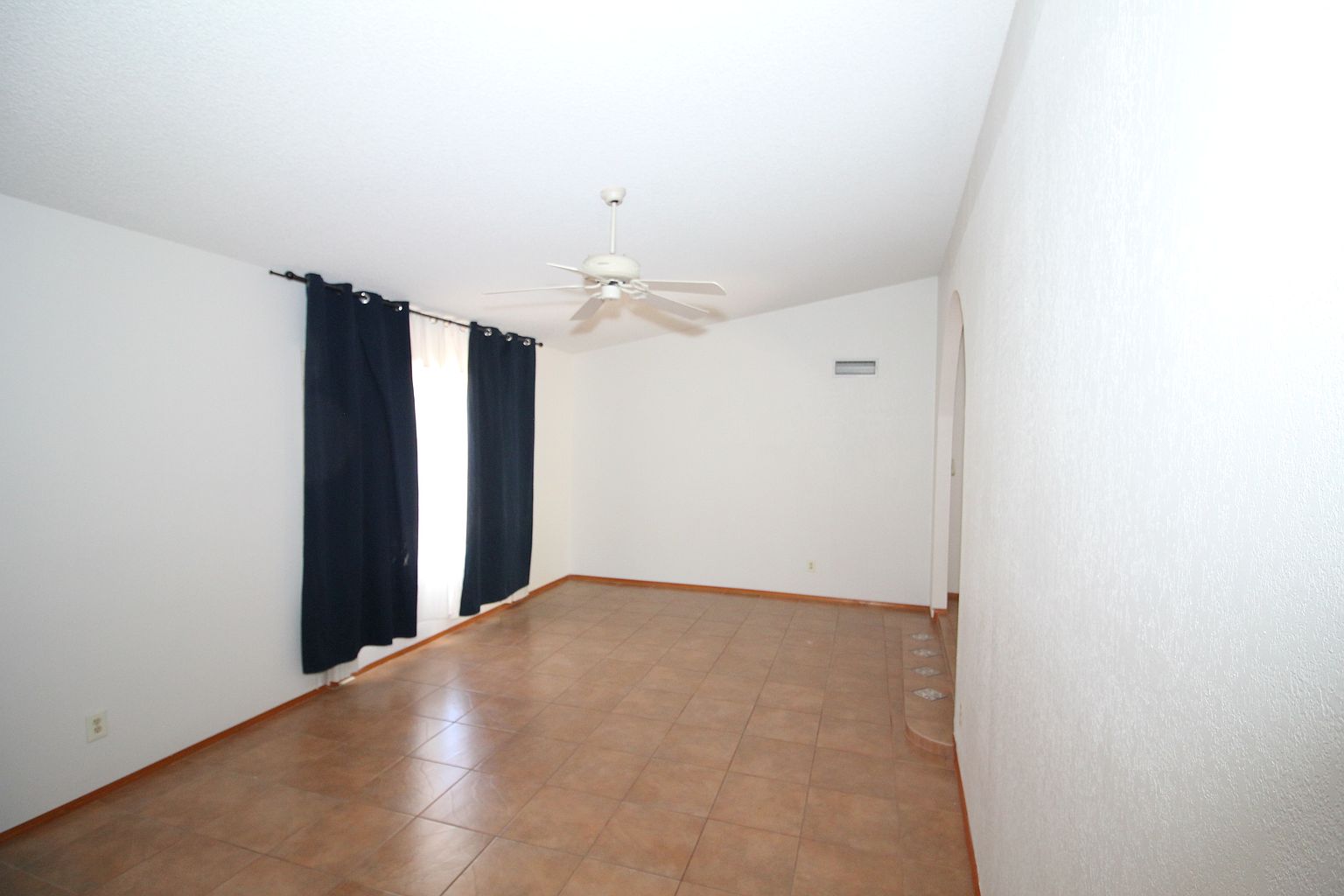 3152 W Marconi Ave photo 5