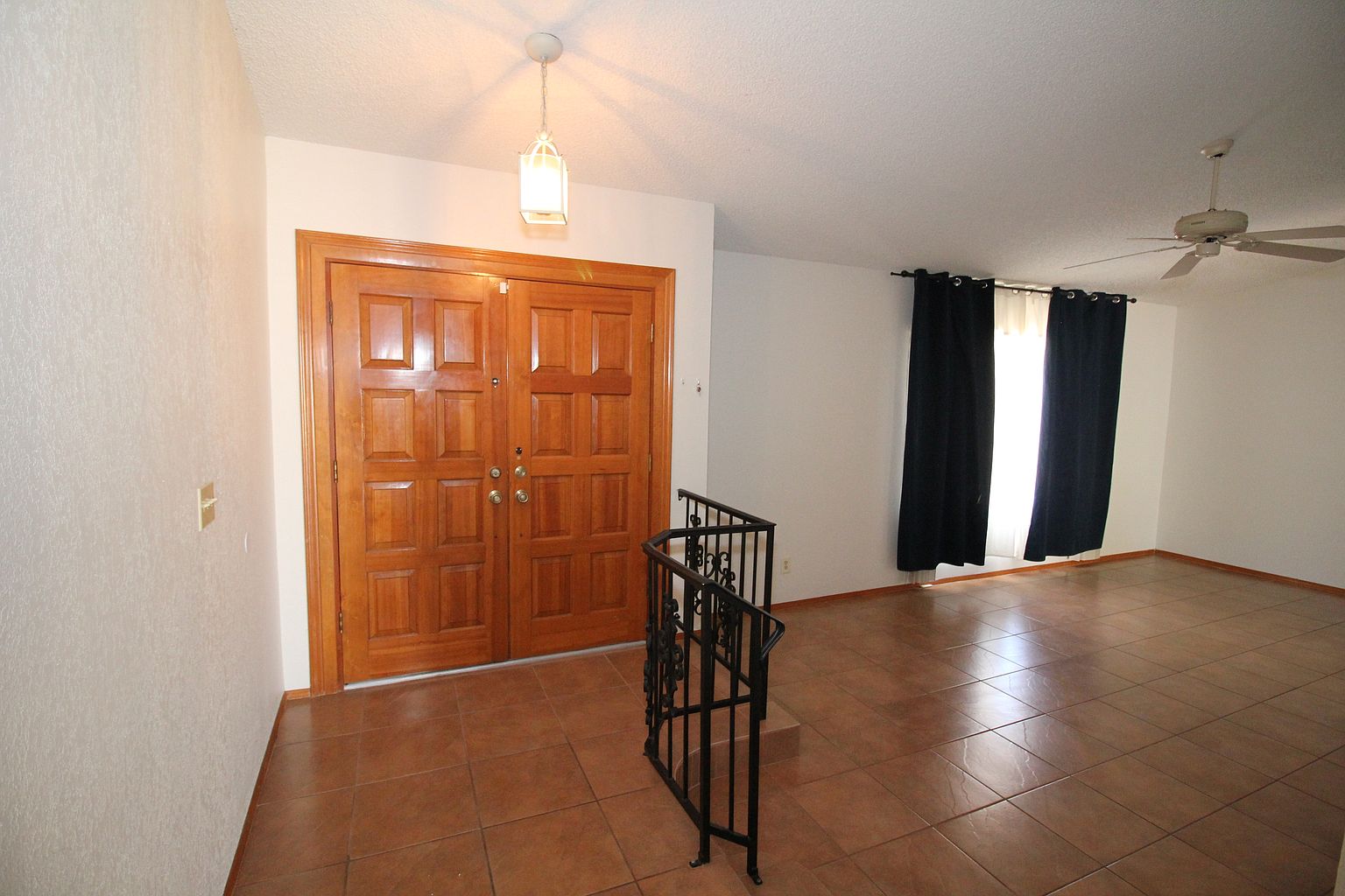3152 W Marconi Ave photo 4