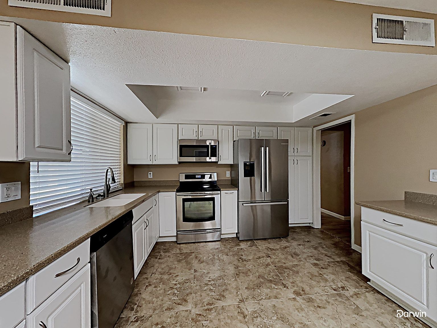 12229 N 47th Ln photo 4
