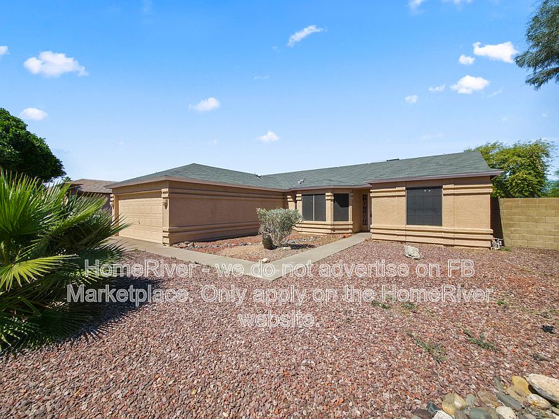 2 W Michelle Dr photo 5