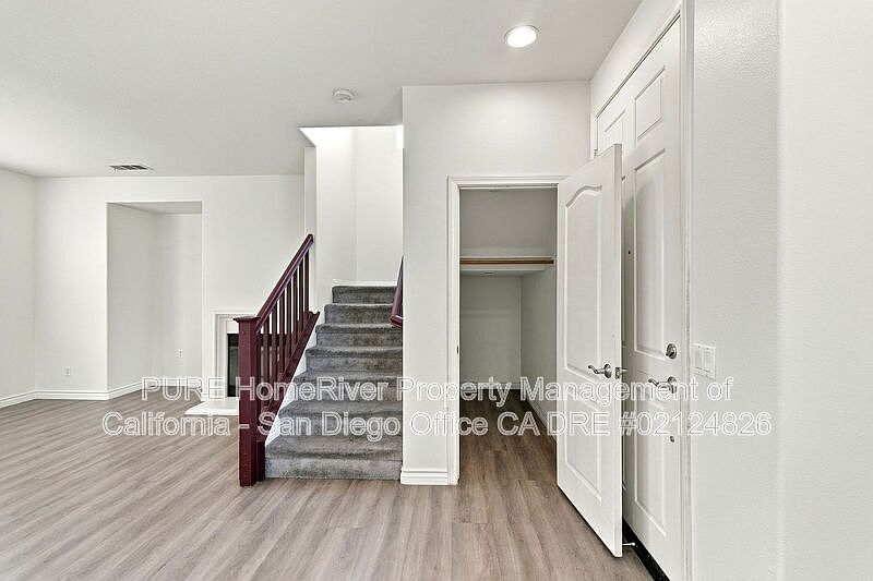 17008 New Rochelle Way photo 5